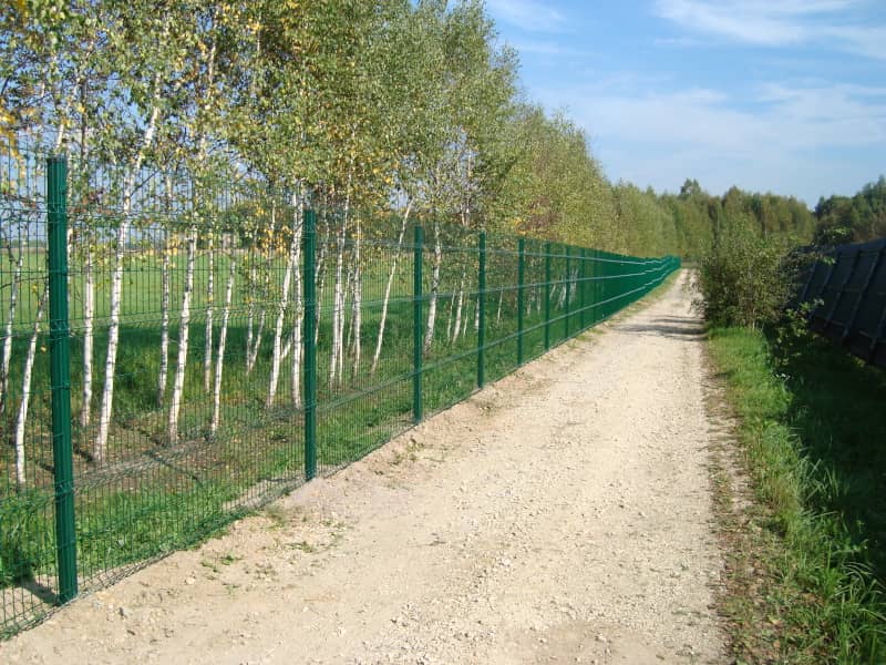 Сетчатый забор DoorHan в Рязани с установкой