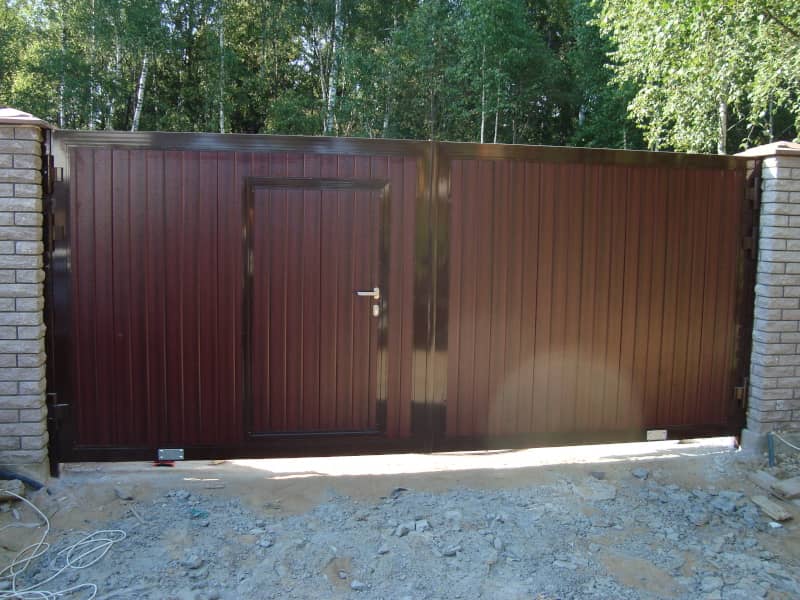 Уличные ворота DoorHan в Рязани с установкой