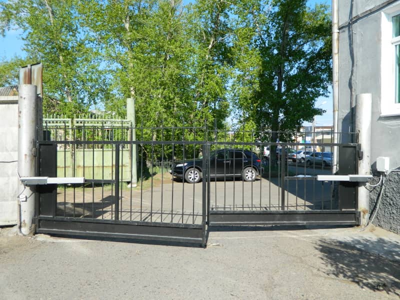 Уличные ворота DoorHan в Рязани с установкой
