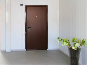 Предлагаем входные железные двери в квартиру DoorHan ЭКО 980х2050 в Рязани по выгодной цене